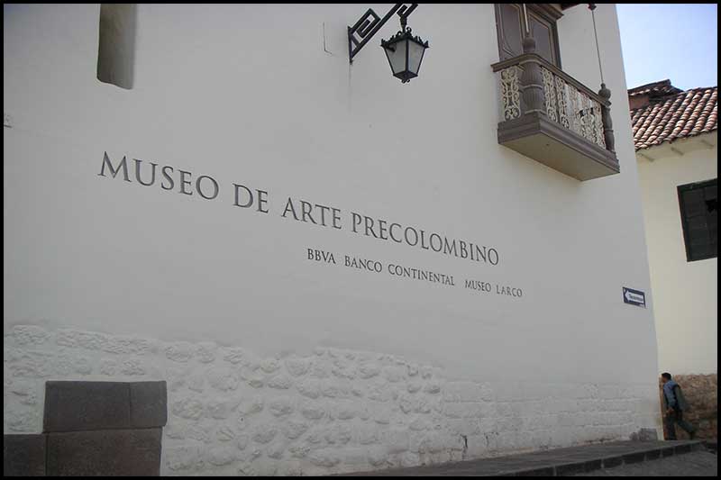 Pre-Columbian Art Museum.