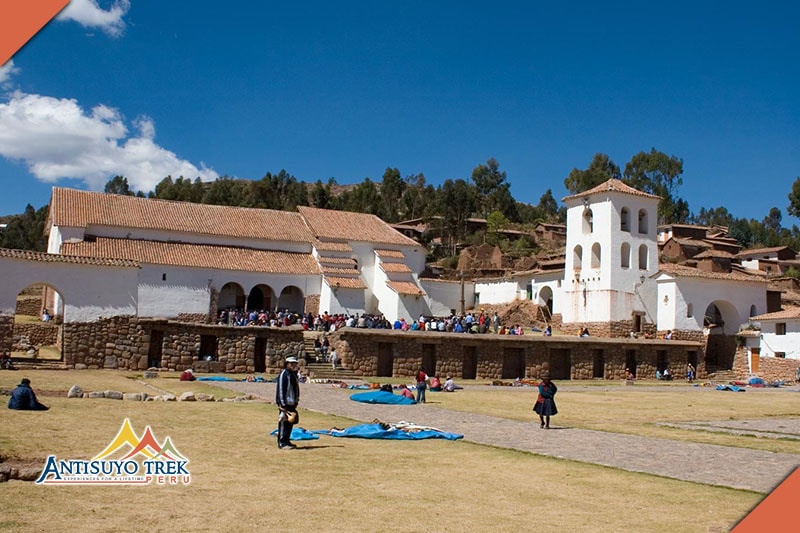 Archaeological Complex and city of Chinchero.